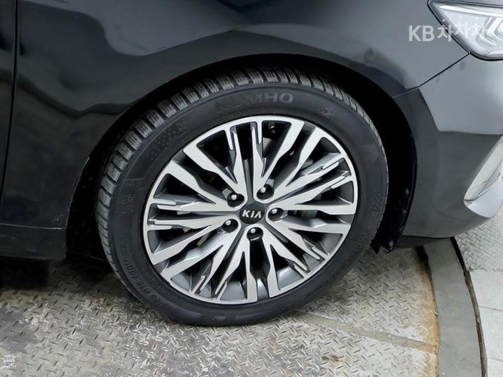 Kia K7 Premier 3.0 LPi Trendy 9