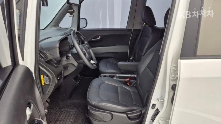 Kia Ray 1.0 Gasoline Prestige 8