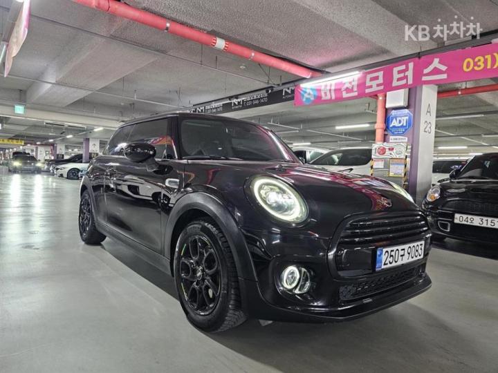 Mini Cooper 3 Duo 1.5 High Trim 2