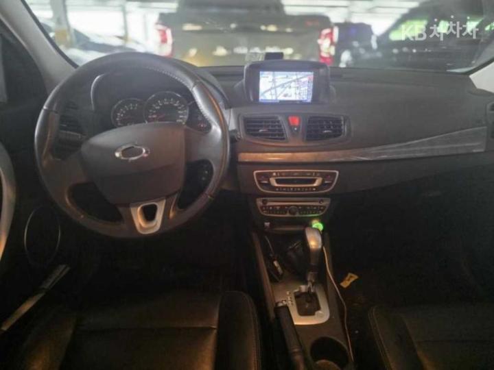 Renault SM3 New LE Edition 6