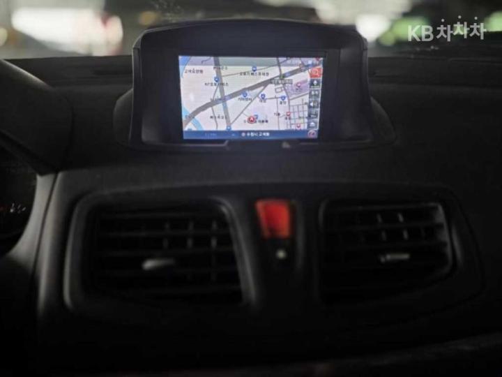 Renault SM3 New LE Edition 9