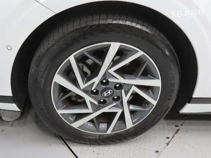 Hyundai Grandeur The 2.5 Gasoline 2WD Exclusive 6