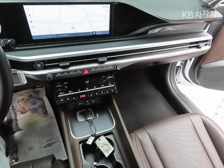 Hyundai Grandeur The 2.5 Gasoline 2WD Exclusive 8