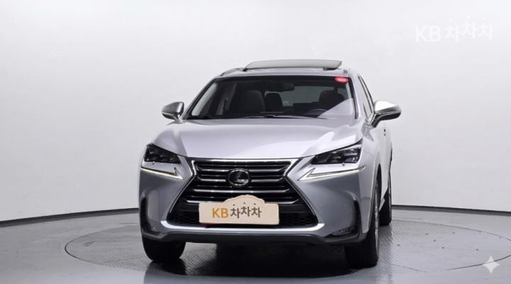 Lexus NX 200T Supreme 3