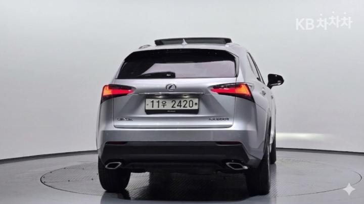 Lexus NX 200T Supreme 5