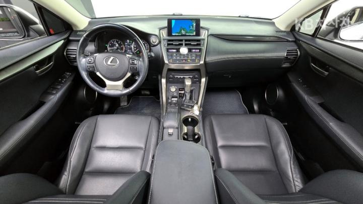 Lexus NX 200T Supreme 9