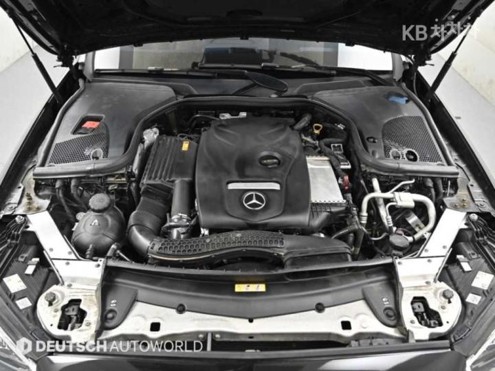 Mercedes-Benz E-Class W213 E250 Exclusive 7