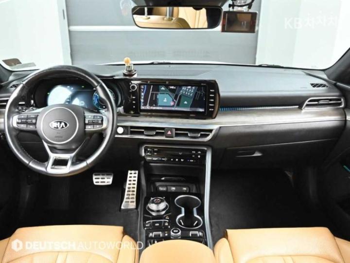 Kia K5 Hybrid 2.0 HEV Signature 8