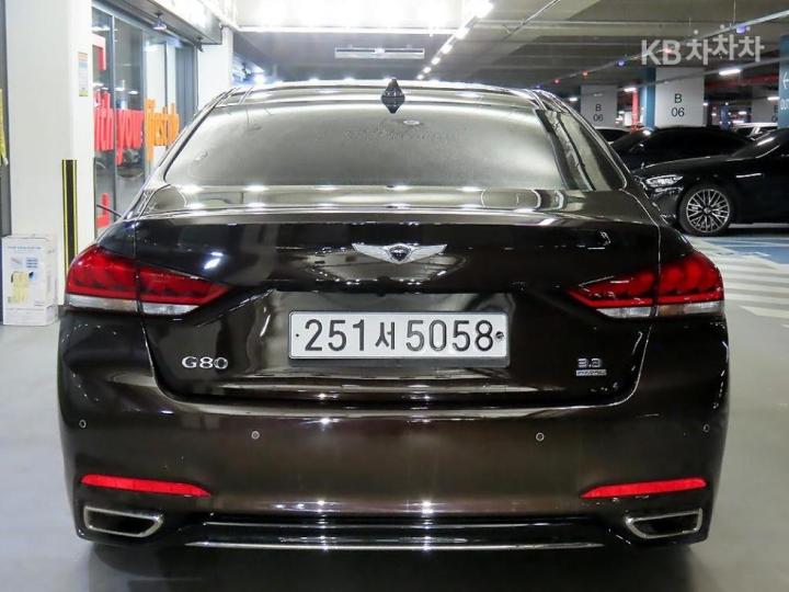 Genesis G80 3.3 GDI AWD Premium Luxury 6