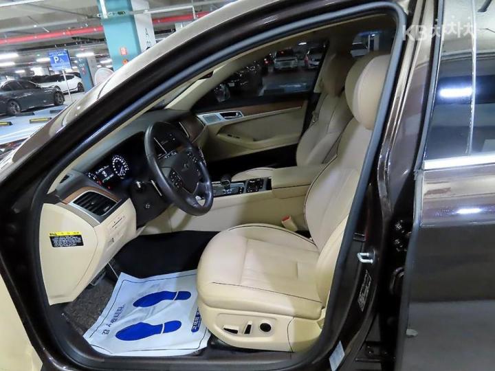 Genesis G80 3.3 GDI AWD Premium Luxury 7