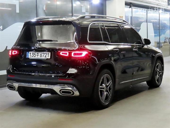 Mercedes-Benz GLB-Class X247 GLB250 4Matic 5