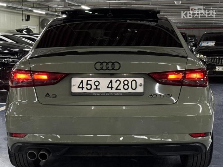 Audi A3 NEW 40 TFSI 8V 5