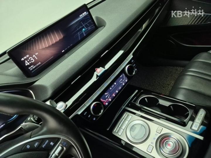 Genesis G80 RG3 2.5 T-GDi AWD 10