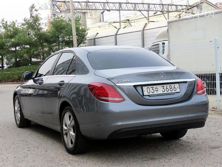 Mercedes-Benz C-Class C200d 4