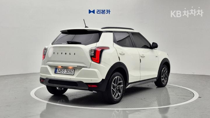 KG Mobility (Ssangyong) Tivoli 1.5 T-GDi V7 5