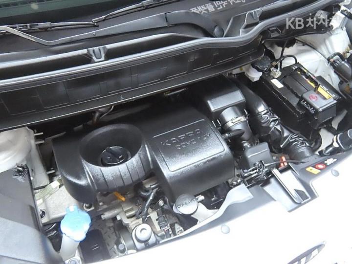 Kia Ray 1.0 Gasoline Prestige 8