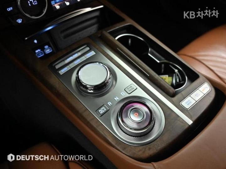 Genesis G80 RG3 2.5 T-GDi AWD 10