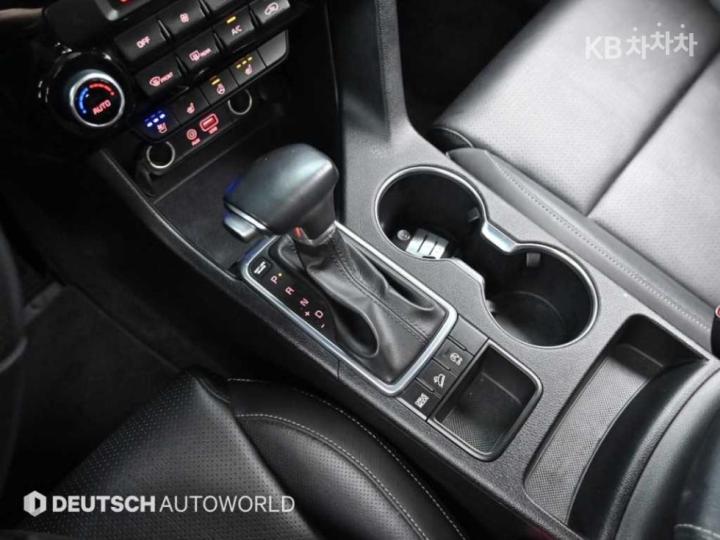 Kia Sportage Diesel 2.0 2WD Noblesse Plus 10