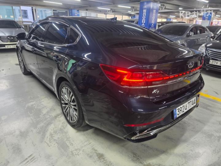 Kia K7 Premier 2.5 GDi X Edition 8