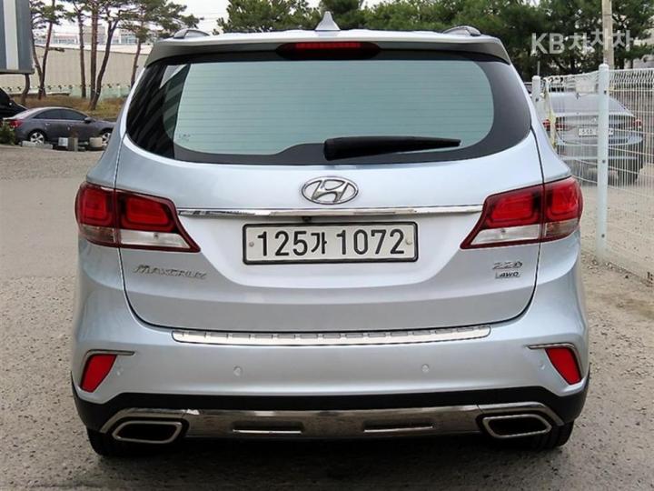 Hyundai Maxcruz Diesel e-VGT R2.2 4WD Finest Edition 5