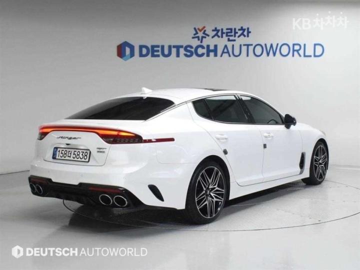 Kia Stinger Meister 3.3 Gasoline Turbo 4WD Masters 3
