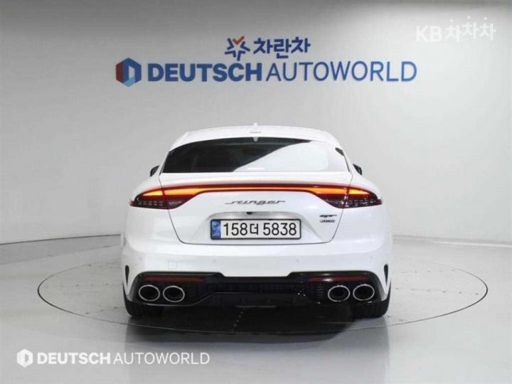 Kia Stinger Meister 3.3 Gasoline Turbo 4WD Masters 5