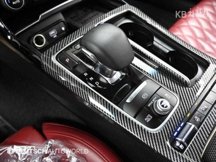 Kia Stinger Meister 3.3 Gasoline Turbo 4WD Masters 10