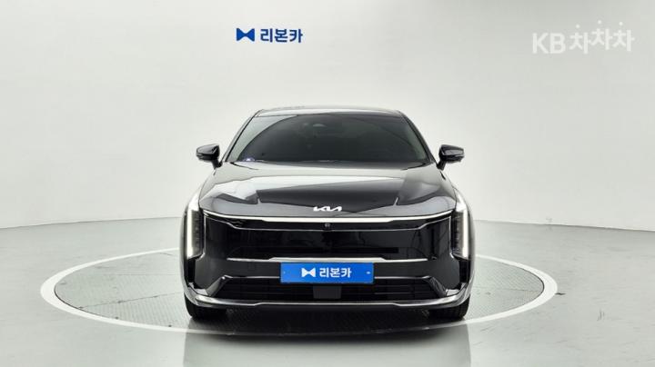 Kia K8 2.5 Gasoline Signature 3