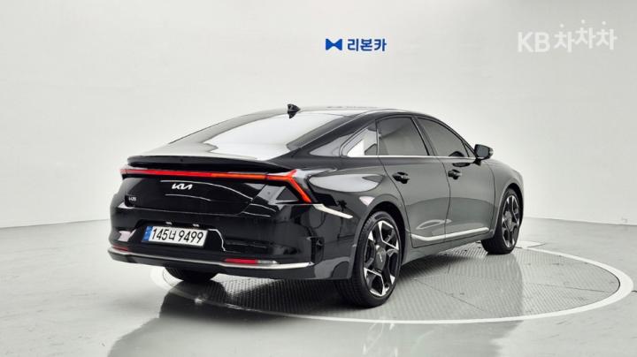 Kia K8 2.5 Gasoline Signature 5