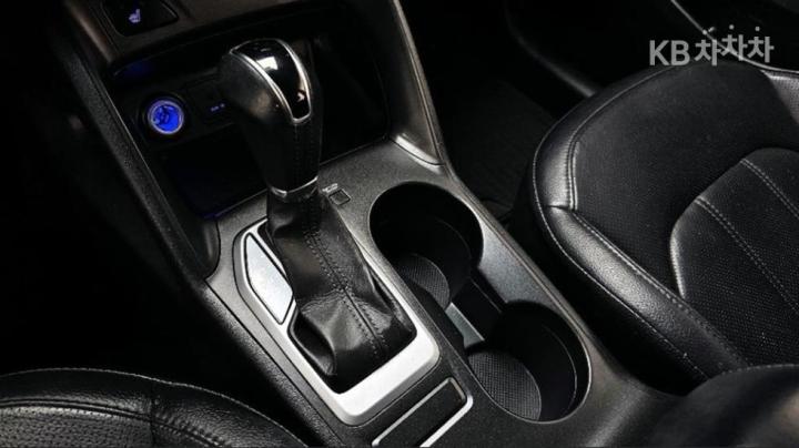 Hyundai Tucson New ix Diesel e-VGT 2WD Smart Special 8