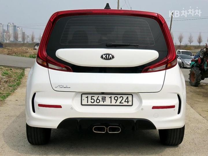 Kia Soul Booster 1.6 T-GDI Noblesse 5