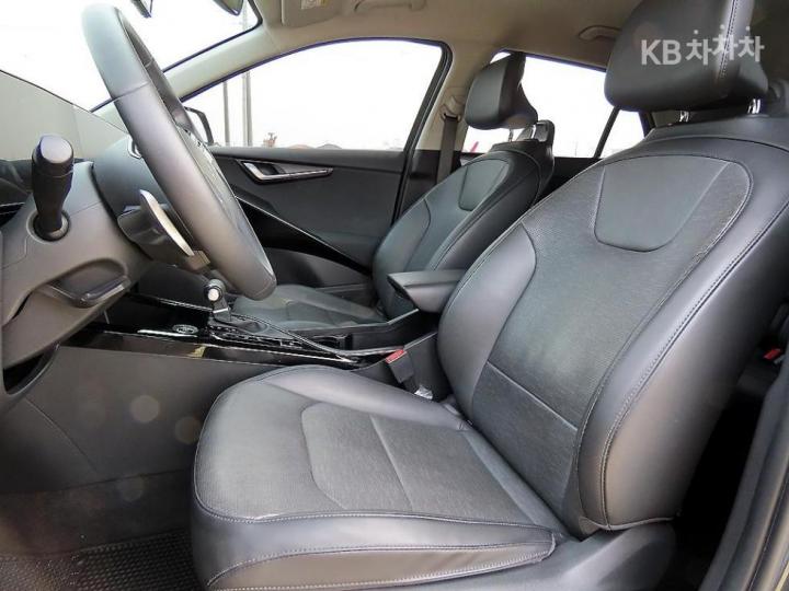 Kia Niro The 1.6 HEV Prestige 6