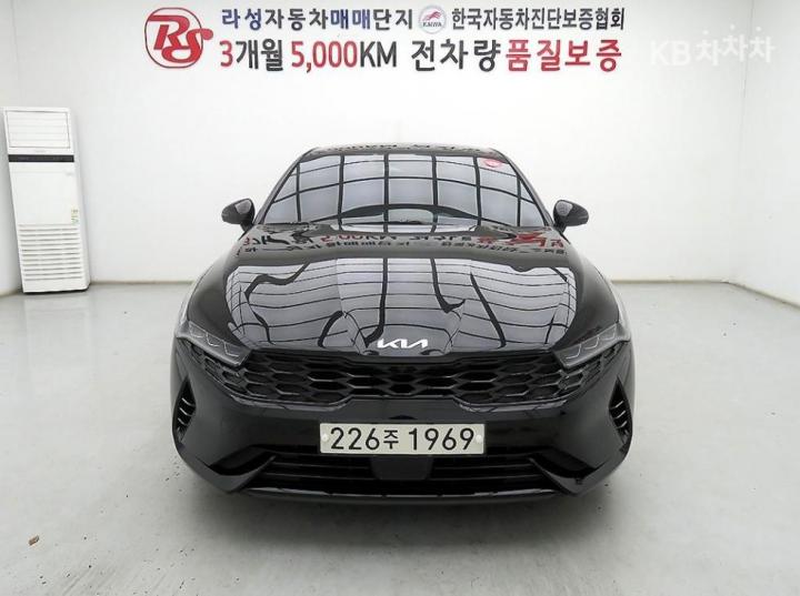 Kia K5 Hybrid 2.0 HEV Noblesse