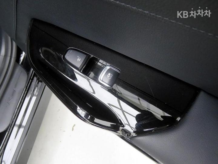 Kia K5 Hybrid 2.0 HEV Noblesse 10