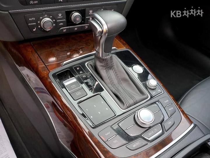 Audi A6 NEW 3.0 TDI Quattro C6 8