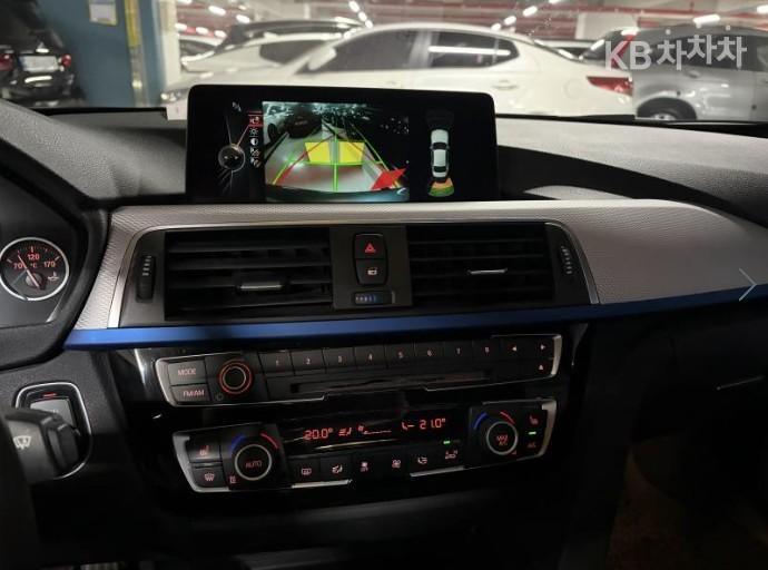 BMW 3 Series New 328i Sport 7