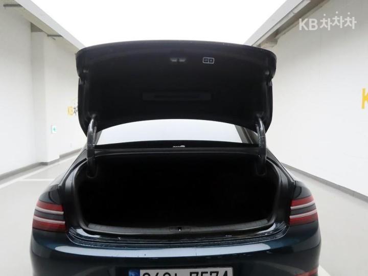 Genesis G80 RG3 2.5 T-GDi AWD 5