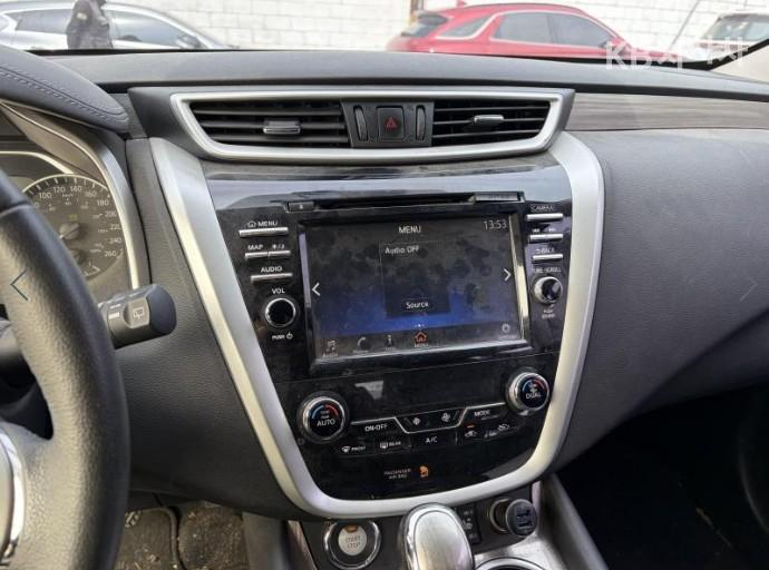 Nissan Murano 2.5 7