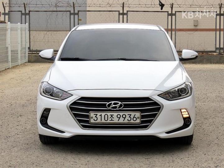 Hyundai Avante AD 1.6 GDi Smart 2