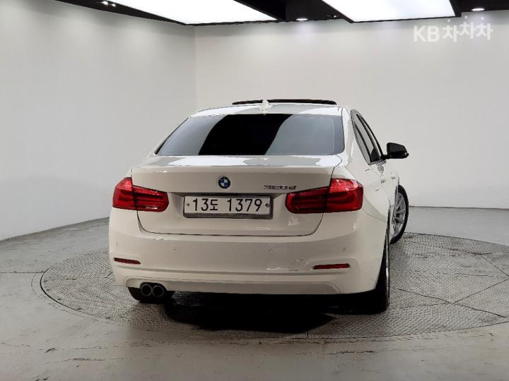 BMW 3 Series New 320d F30 4