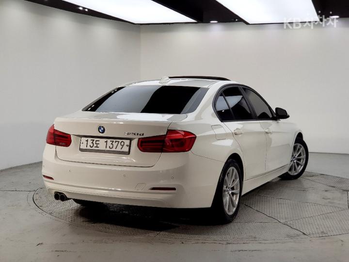 BMW 3 Series New 320d F30 5