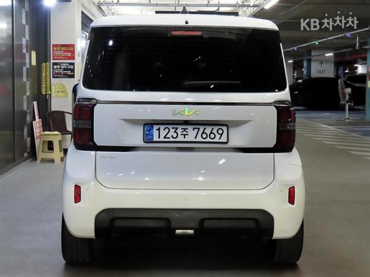 Kia Ray 1.0 Gasoline Signature 6