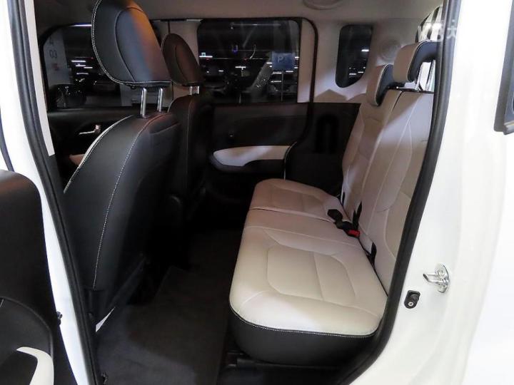 Kia Ray 1.0 Gasoline Signature 8