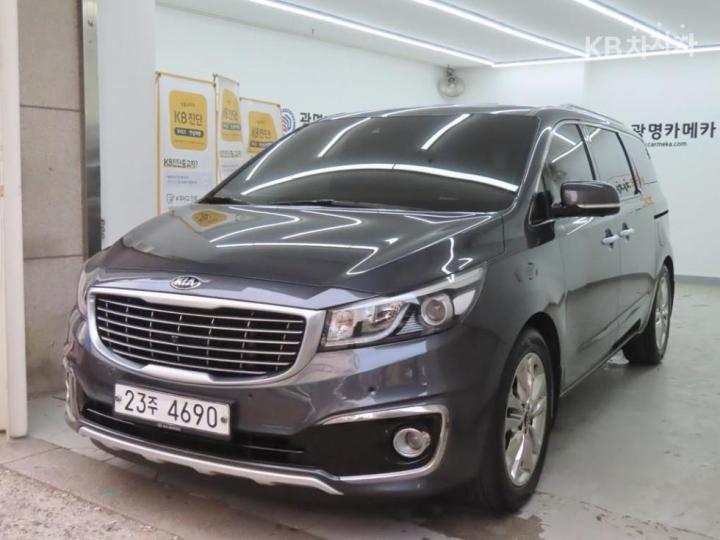 Kia Carnival 2.2 Diesel Noblesse 3