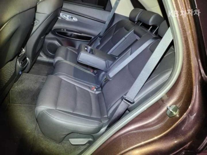 Genesis GV70 Gasoline 2.5T 2WD 8