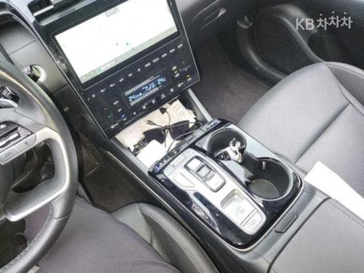 Hyundai Tucson The NX4 Gasoline 1.6T 2WD Modern 8