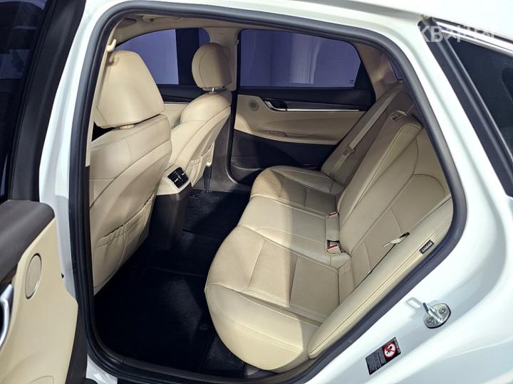 Hyundai Grandeur IG 2.4 Modern Base Type 10