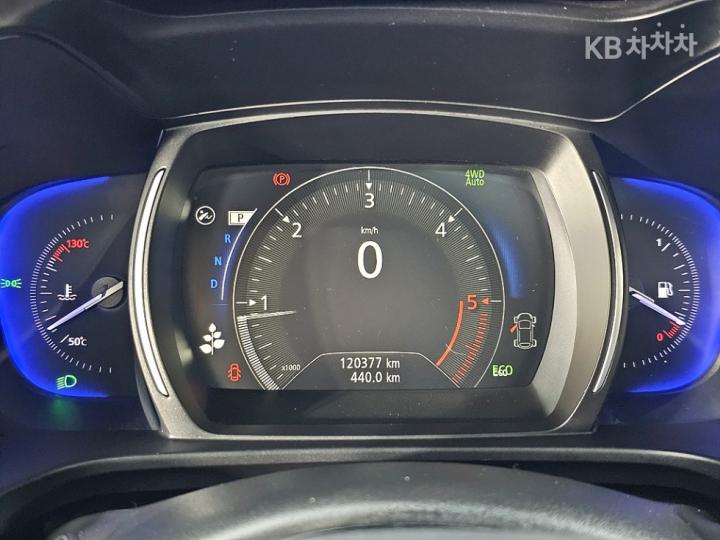 Renault QM6 2.0 4WD RE Signature 8