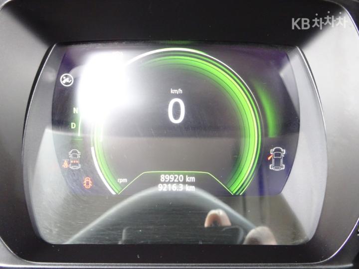 Renault QM6 New 2.0 GDe 2WD PREMIERE 8