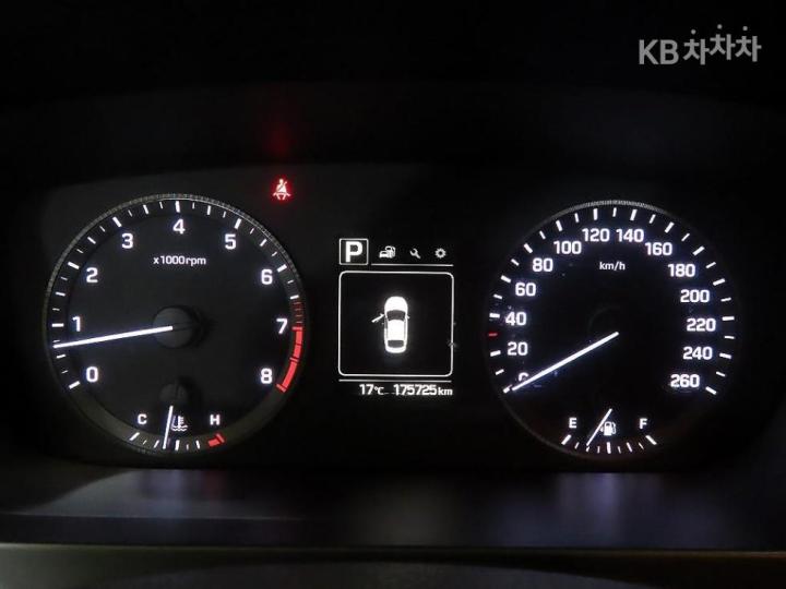 Hyundai Sonata LF 2.0 LPI Style 10